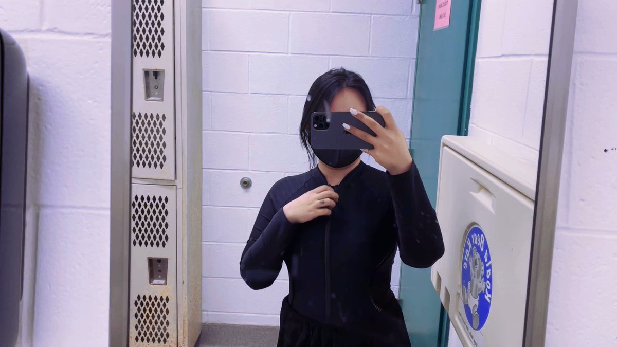 泳衣太小把下面毛毛勒出来那次拍的视频。发出来凑数当贤者时间视频！